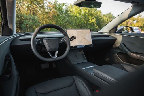 Tesla Model 3 2025