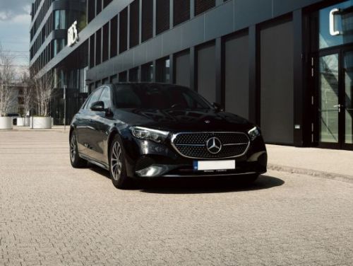 Mercedes-Benz E220d sedan