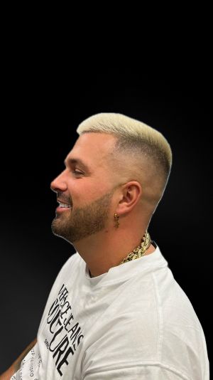 Krátke Vlasy + Krátka Brada 