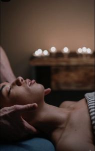 Kingtut masáž/relaxačná masáž 