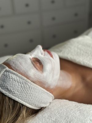 Personalizované ošetrenie (ošetrenie na mieru podľa aktuálneho stavu pleti)