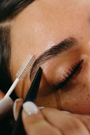 BROW ARCHITECT