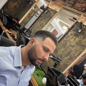 Panský strih + úprava brady (Gentlemen´s haircut+beard trim)