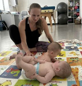 Fyzioterapia 2 súrodenci objednaní na rovnakú hodinu  alebo mama + bábo na rovnakú hodinu 