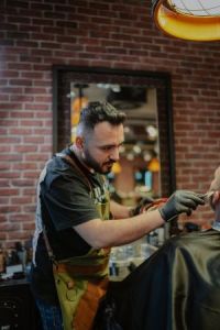 Pánsky strih + úprava brady  (Men's cut + Beard Trim)