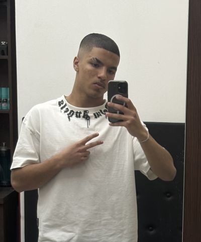 TOP BARBER WAYNE 🇺🇸🇸🇰 