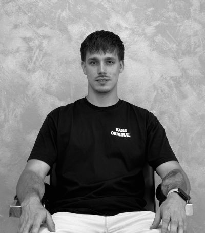 Jakub Čery @hustlee_barber